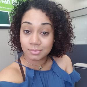 Meet your Posher, Lyssa